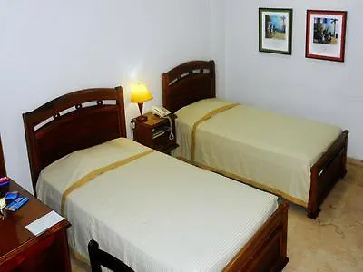 ***  Hotel Castellana Real Cali Colombia